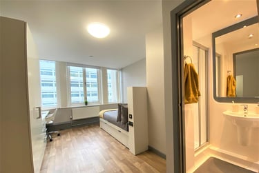 1 bed flat, College Square East, Holylands, Belfast, BT16DJ - Image 7